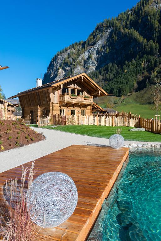 Chaletdorf Auszeit Huttschlag ภายนอก รูปภาพ